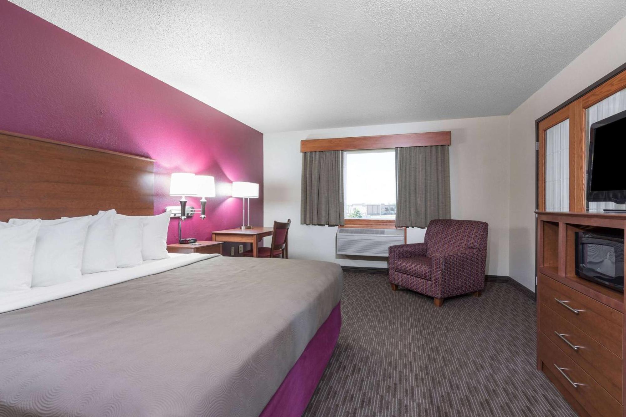 Americinn By Wyndham Baldwin Екстер'єр фото