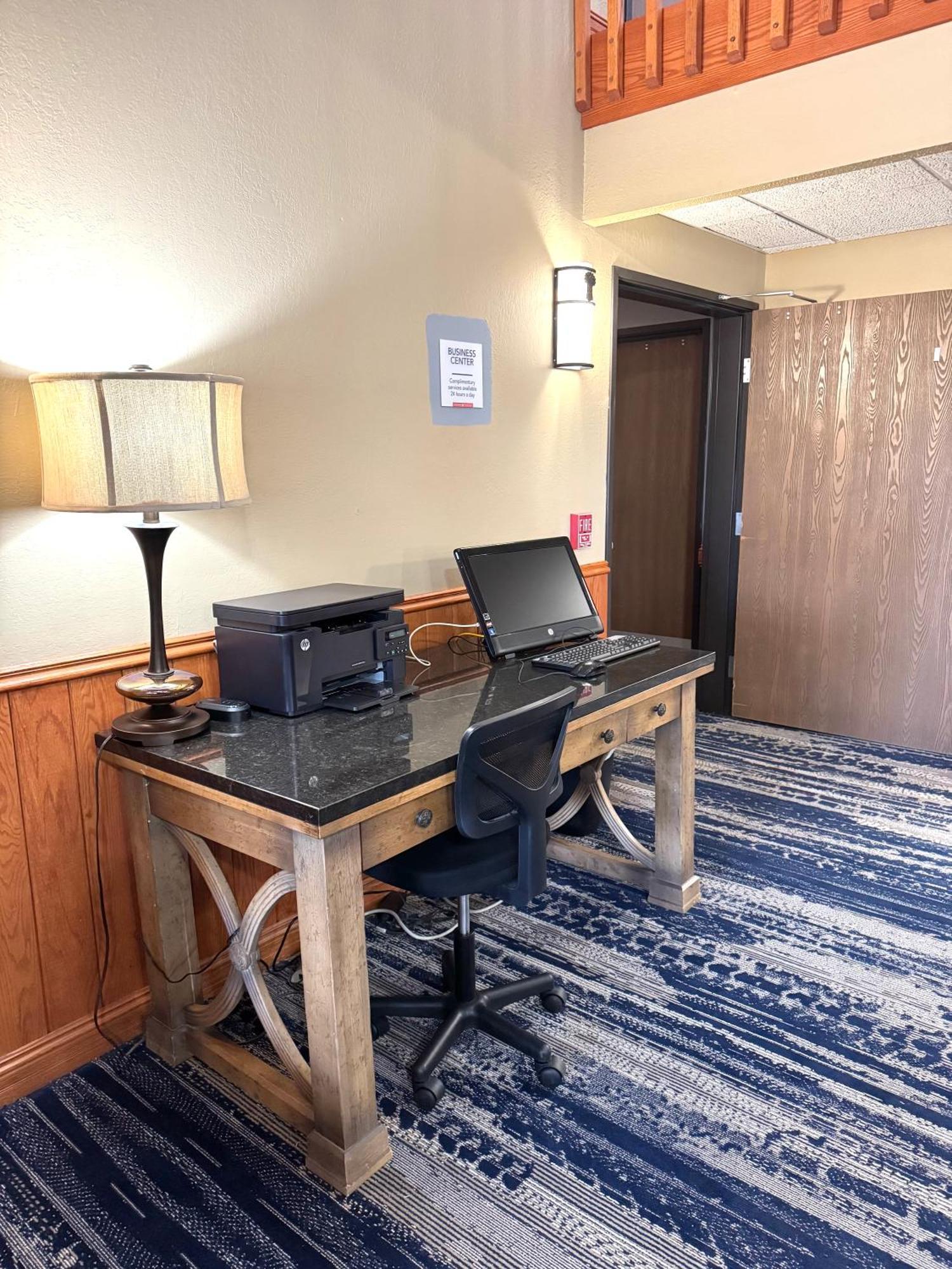 Americinn By Wyndham Baldwin Екстер'єр фото