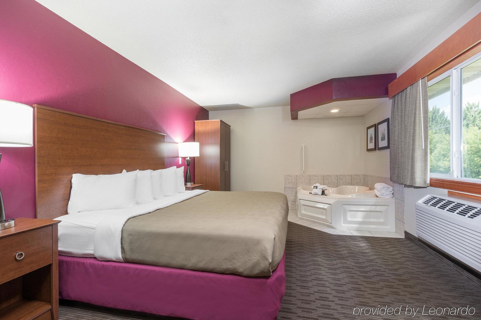 Americinn By Wyndham Baldwin Екстер'єр фото