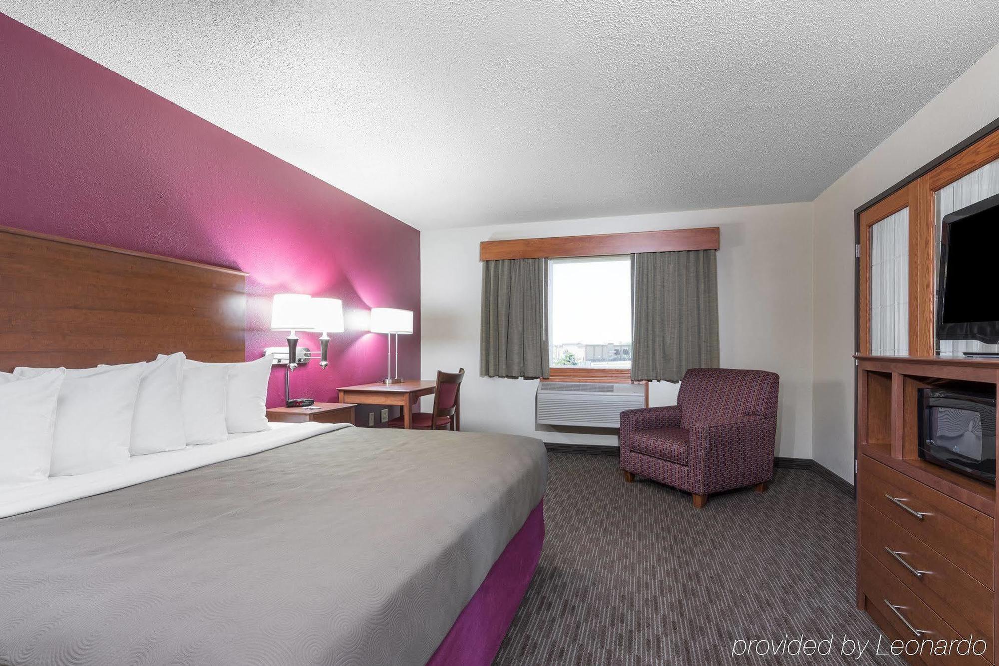 Americinn By Wyndham Baldwin Екстер'єр фото